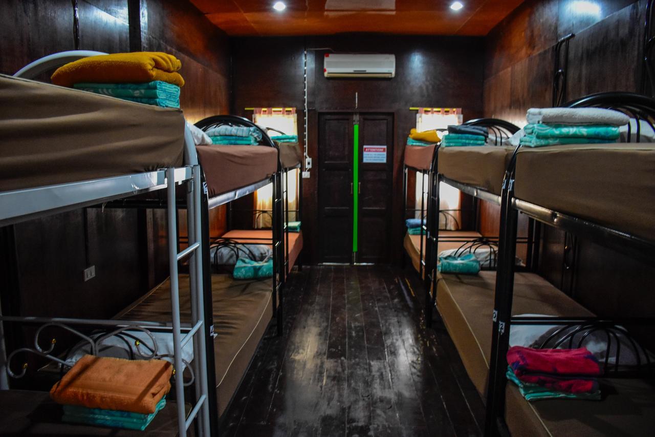 Love Station Hostel バーン・タイ エクステリア 写真
