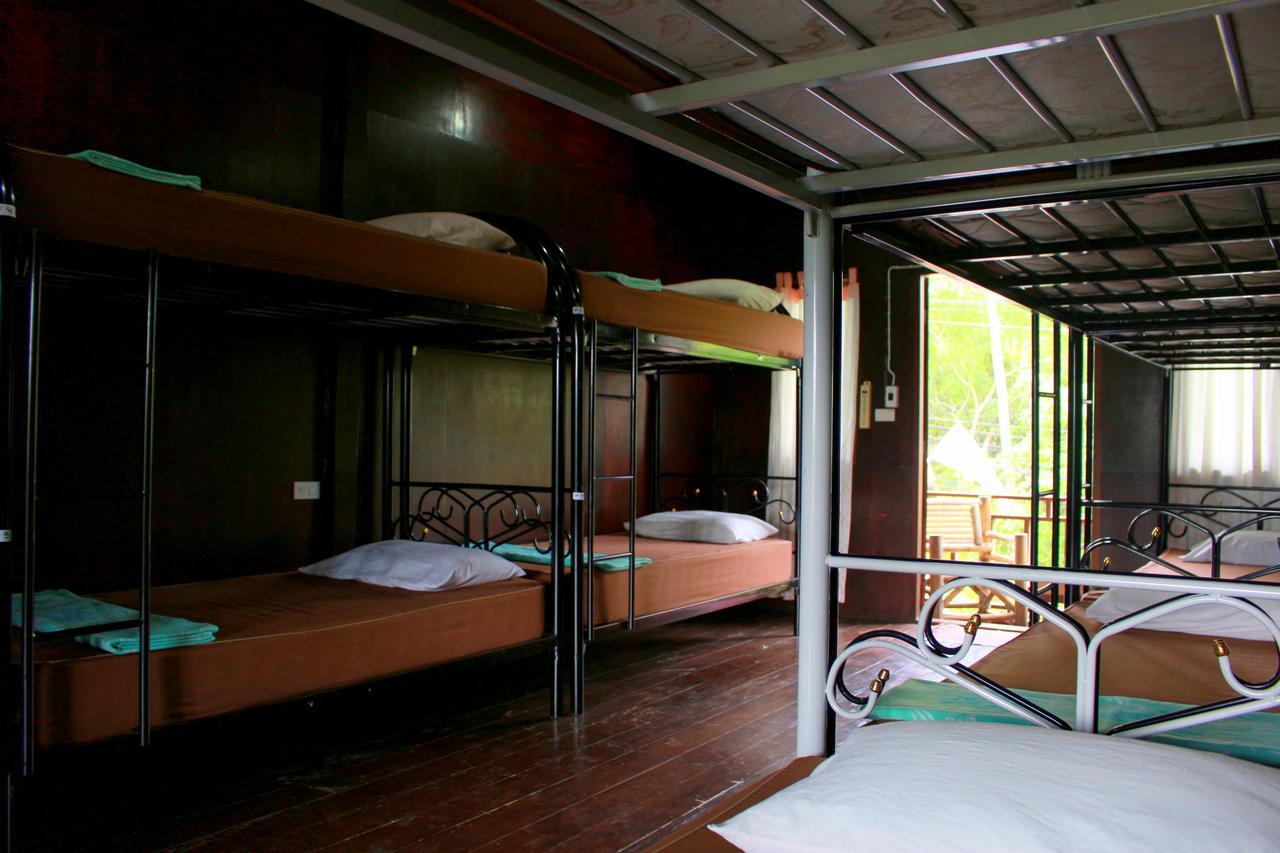 Love Station Hostel バーン・タイ エクステリア 写真